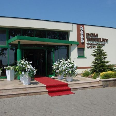 Dom Weselny ,, Anna" Hotel Warlubie Exterior photo