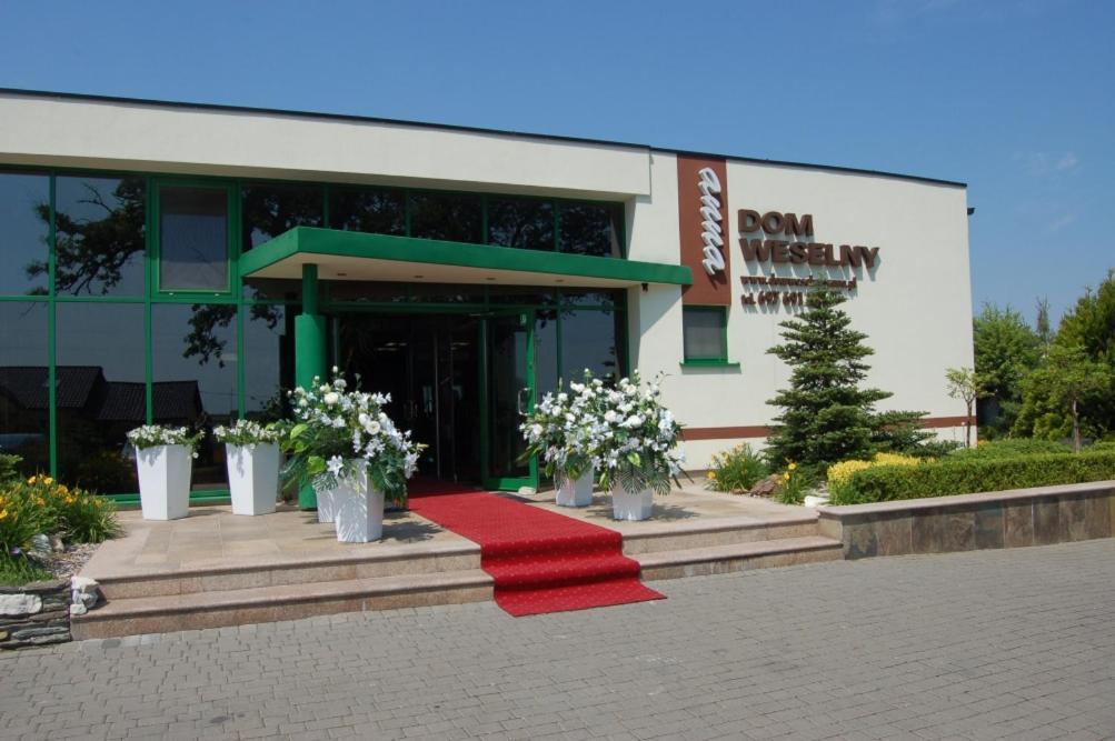 Dom Weselny ,, Anna" Hotel Warlubie Exterior photo